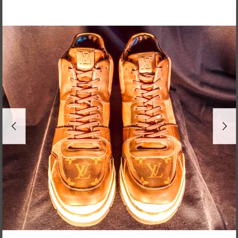 Louis Vuitton sneaker boots size 10